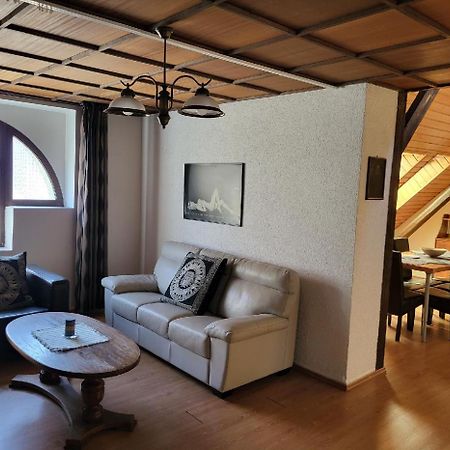 Sunflower Prague Apartments And Suites Bagian luar foto