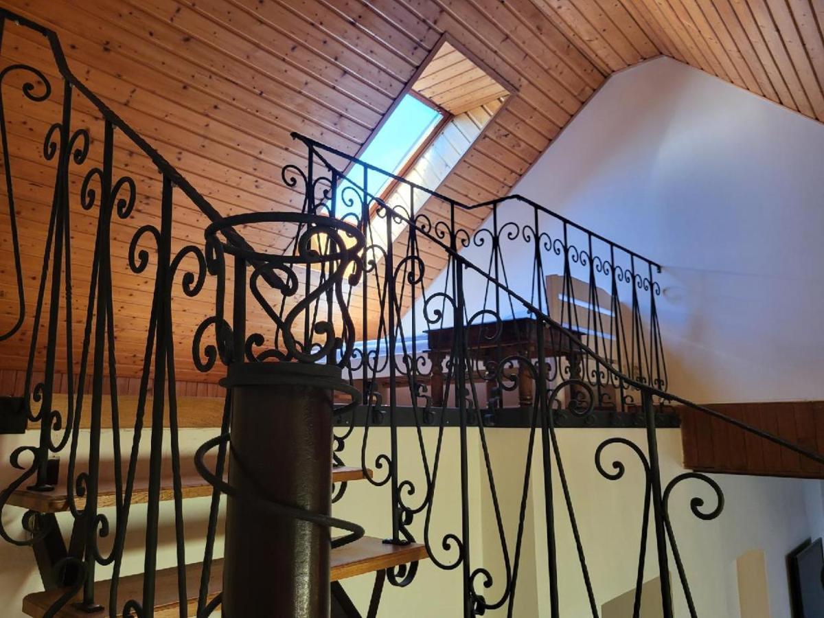 Sunflower Prague Apartments And Suites Bagian luar foto